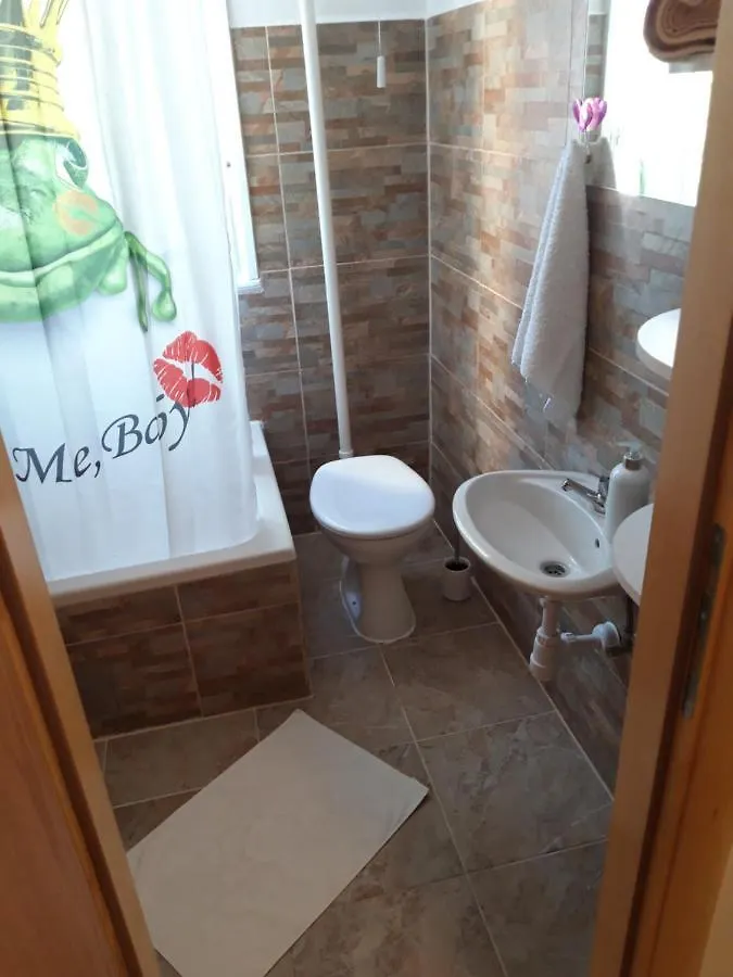 Rooms And Apartment Stambuk II Split Guest house